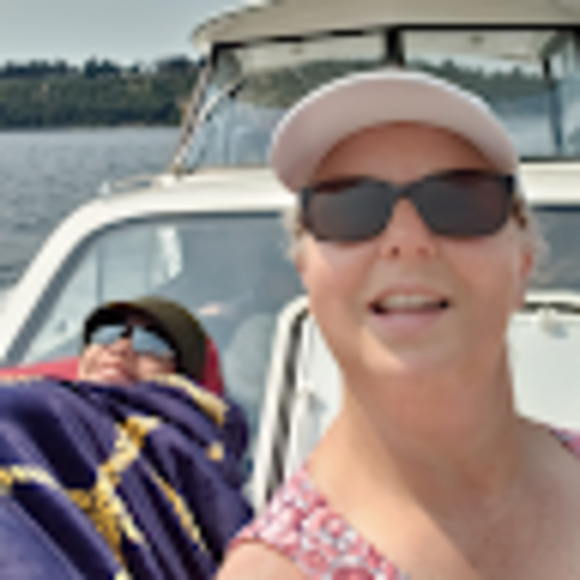 Meet your Posher, Kay - Picture 1 of 1